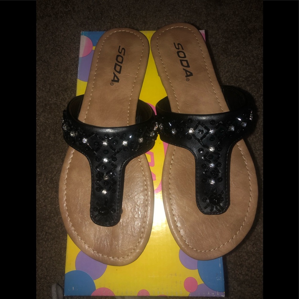Super cute Black sandals